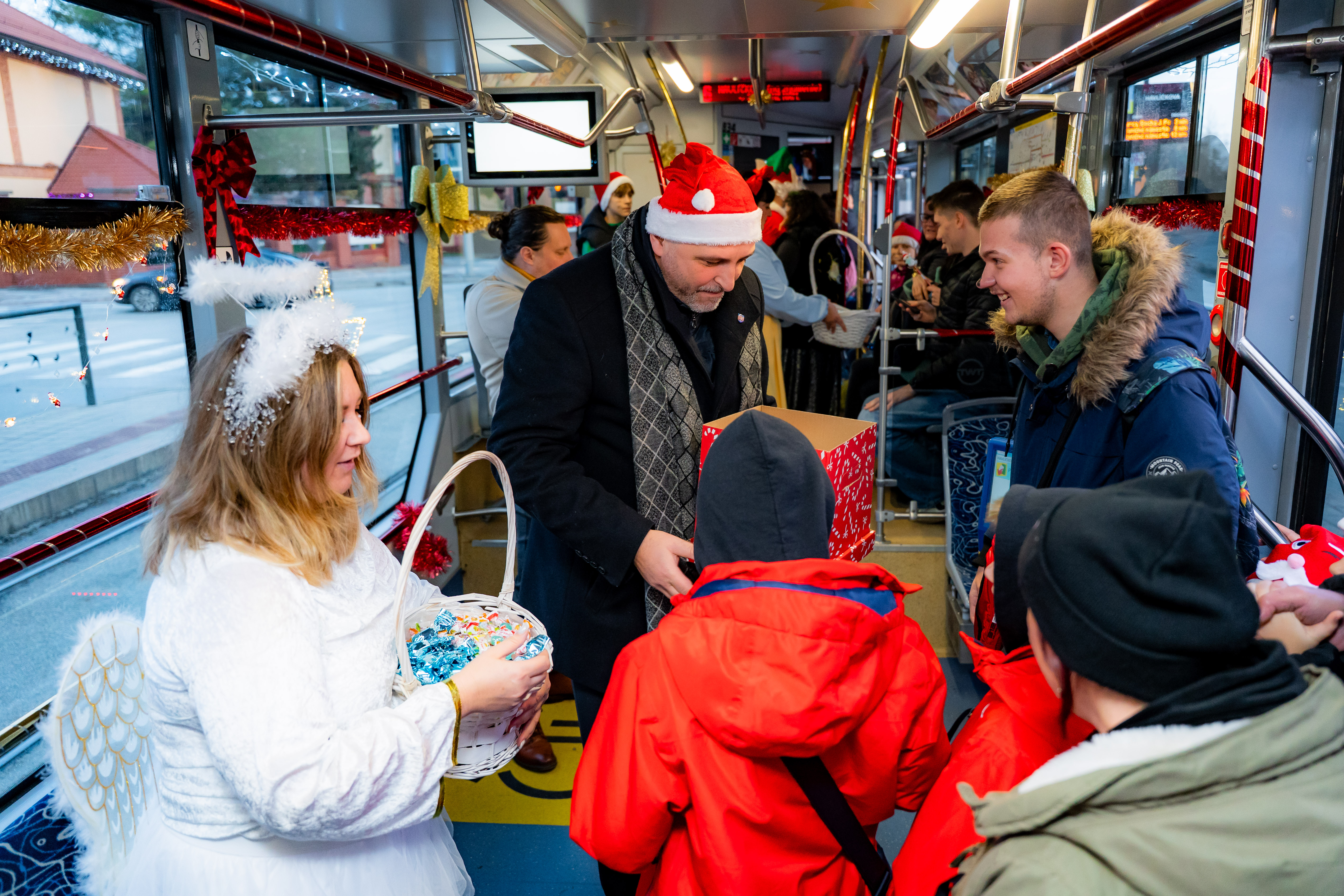 Mikulasska Elektricka -7